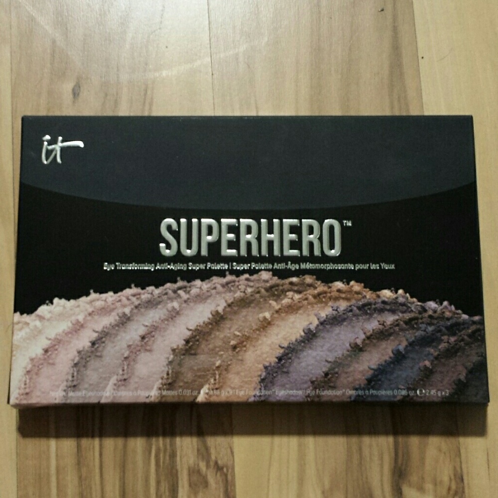 It cosmetics SUPERHERO pallete